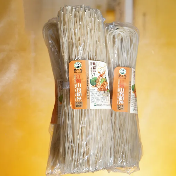 Nouilles à la patate douce et à l'igname Nouilles à la patate douce et à l'igname